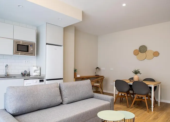 Florit Flats - Port & Beach Apartments Apartament *